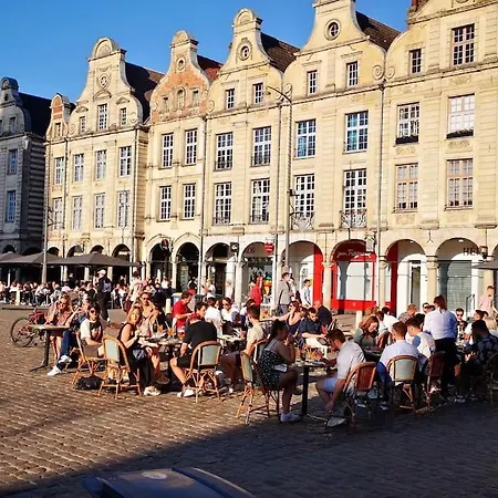 شقة Rdc 42m2 400 M Centre 200 M Gare Tgv Parking Gratuit 250 Places Face Au *